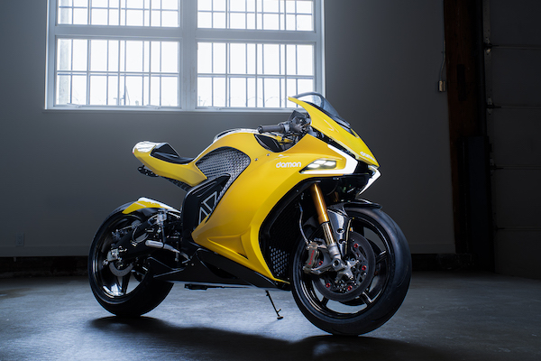 續航力破 320 公里！加拿大電動機車售價公佈讓人驚呆