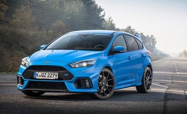 第 4 代 ST 已來到 280hp 最大馬力，新一代 Focus RS 少說也得要突破 400hp，但最後就是受限排放政策而卡關。〈此為第 3 代 Focus RS。〉