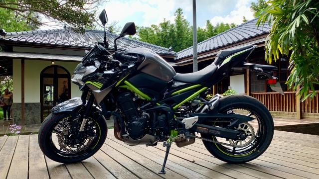 Kawasaki Z900 外型充滿強悍肌肉線條。