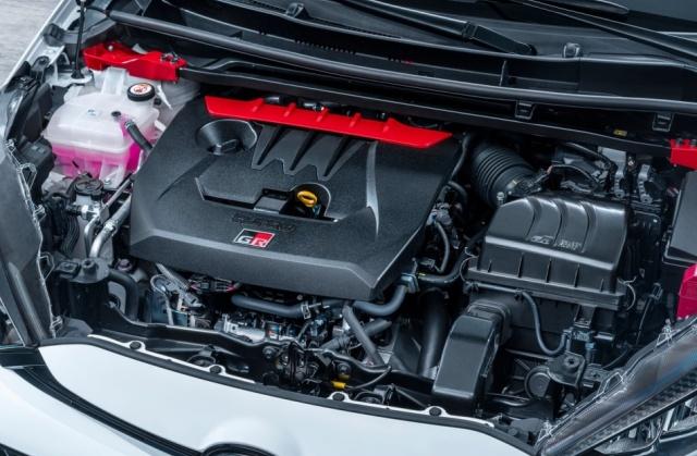 動力預計搭載源自剛發表的 GR Yaris 身上 1.6 升 3 缸渦輪引擎，搭配 6 速手排變速箱。