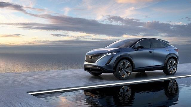 影片中剪影的字母「A」新車，身型就是 Ariya Concept。