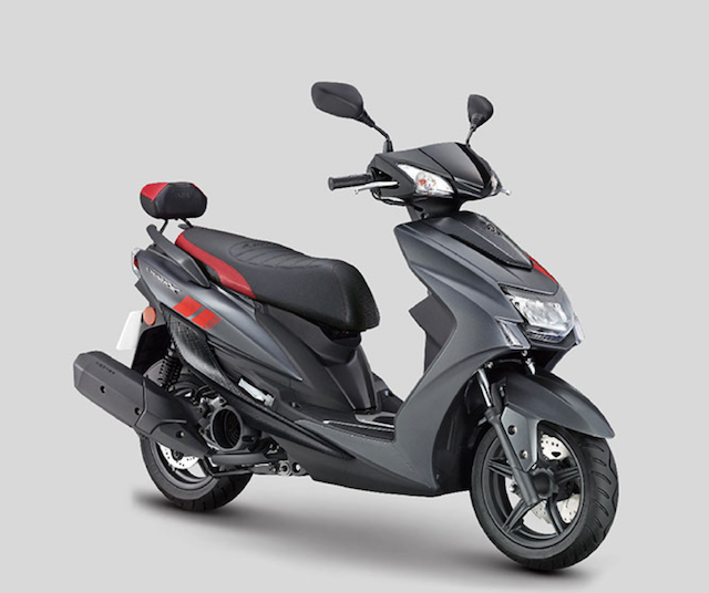 Yamaha 勁戰從 2002 年開始在台灣販售，一直是 125 c.c. 運動速克達銷售王者。圖為現行款。