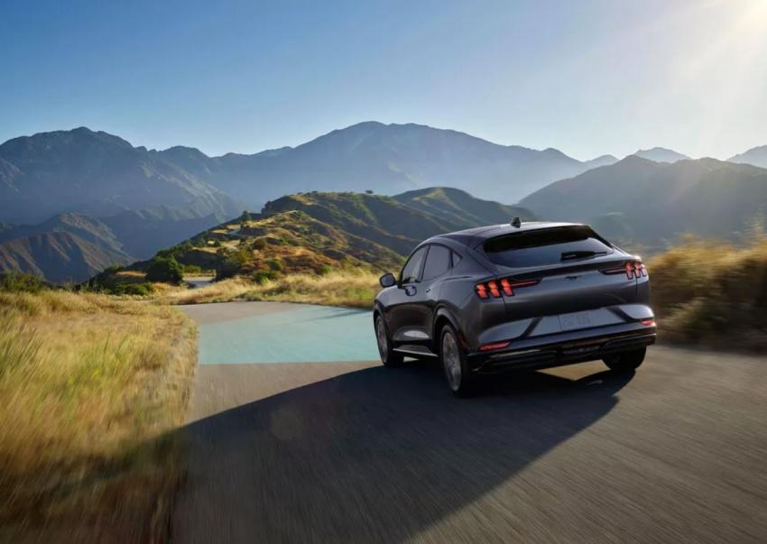 Ford 全新電動休旅 Mach-E 將首先運用該系統，車主可以進行選配。