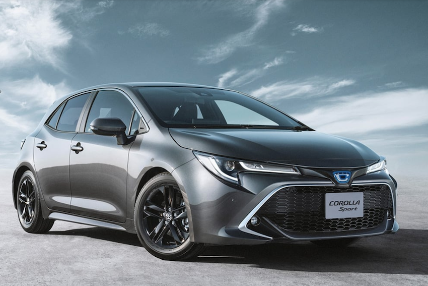 Toyota Corolla Sport  就是目前台灣販售的 Auris，包括水箱護罩上的廠徽也有所不同。