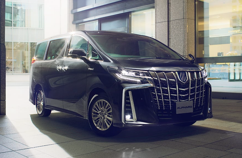 在小車盛行的日本新車排行榜上,Alphard 默默以大型 MPV 身份,站上第 10 名。