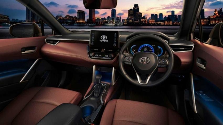 內裝鋪陳與現行 Toyota 最新車款看齊。