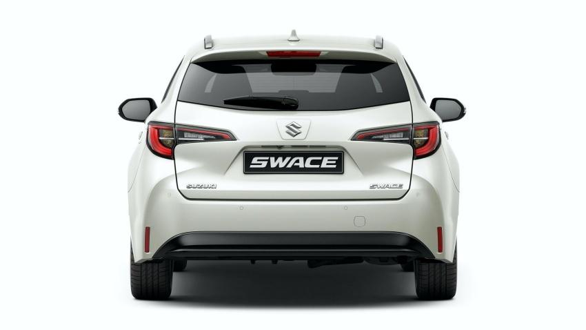 車尾換上 Suzuki 廠徽，其他部分則與 Corolla 旅行車相同。