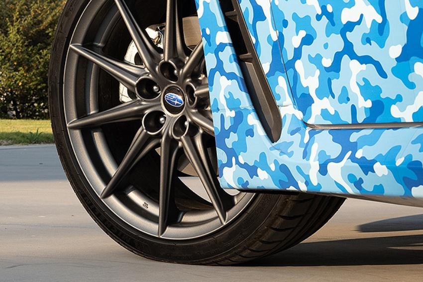 Subaru 釋出新一代 BRZ 的預告圖，將於今年秋季正式發表。