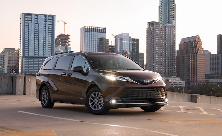 Toyota Sienna 大改款確定 11 月開始在美國開賣，車型編成及售價都已公布。