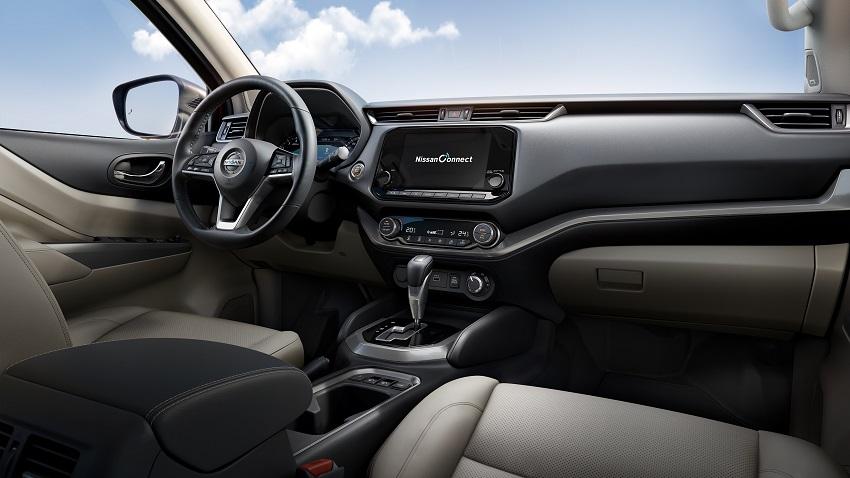 Nissan X-Terra 詮釋出相當豪華且實用的座艙氣息。