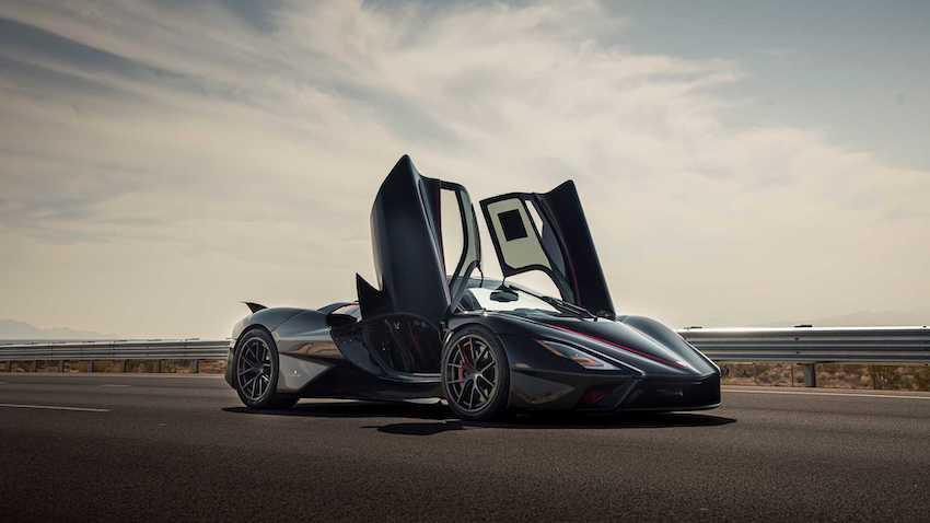 SSC Tuatara 搭載 5.9 升雙渦輪 V8 引擎，售價從 162.5 萬美元起（約 4700 萬元台幣）起跳。