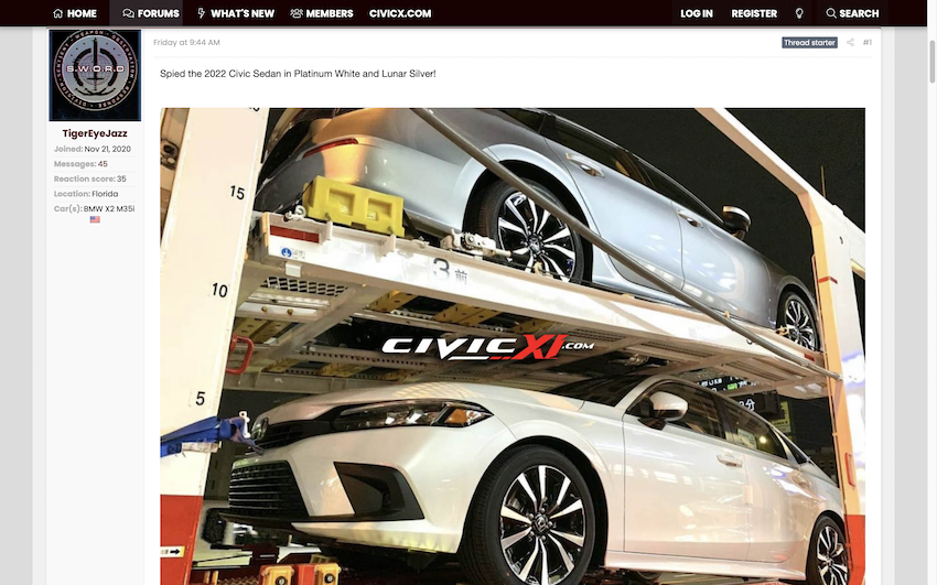 上下兩台的 Civic 11，剛好都搭配不同樣式的輪圈。