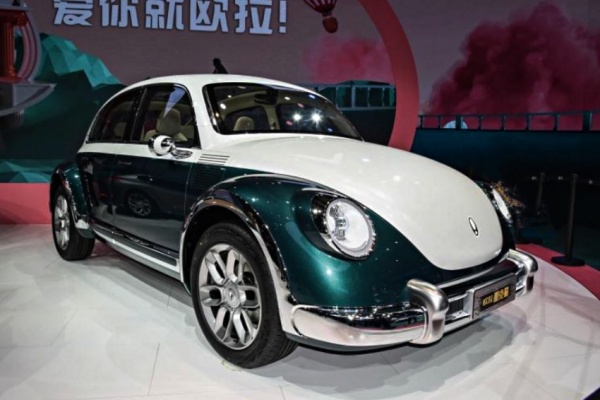 中國明目張膽抄襲 VW 最經典車款，福斯官方：不排除提告！