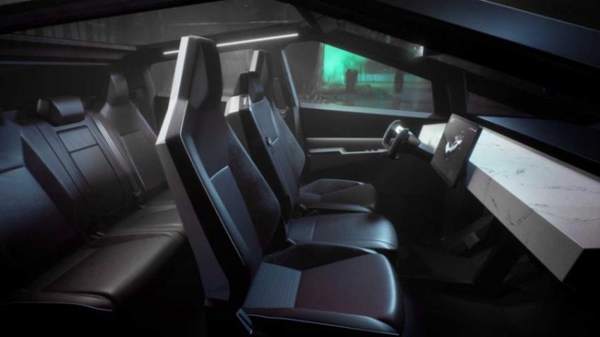Cybertruck 預計今年會開始少量轎車，直到2022年才會正式量產。