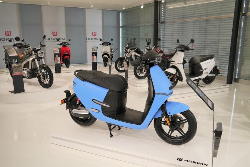 Gogoro 慘遭中國山寨 連宣傳照都抄很大 自由電子報汽車頻道