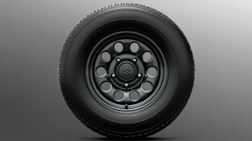 Jimny Lite 輪圈改為 15 吋鐵圈配置。
