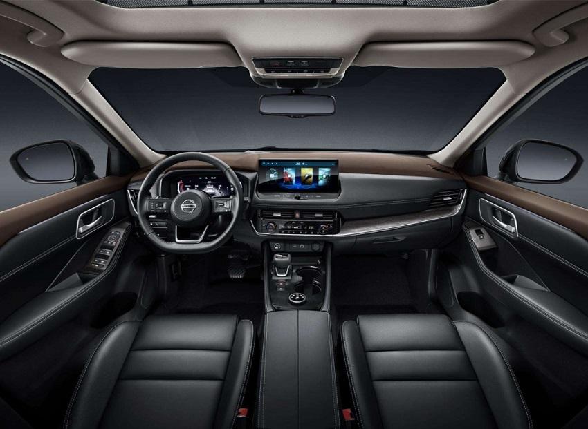 Nissan X-Trail 擁有 i-SAFETY 輔助系統，實現 Level 2 半自動駕駛輔助。