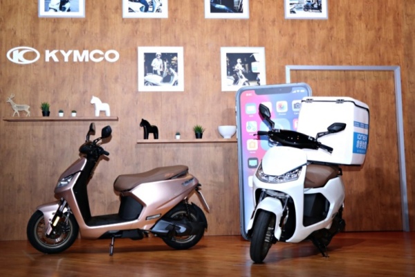 光陽推出全新「Ionex 尊榮換電」服務！晚上專人幫你換電