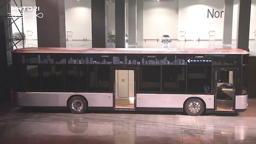 電動巴士 Model T，續航力可達 400 公里。