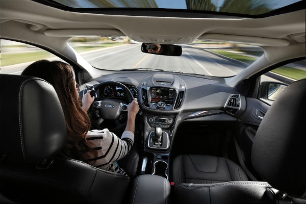 開車族必備！ 4 款「車用 App」省時省錢一機都搞定