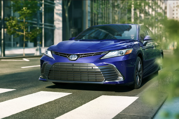 2021 美國最熱賣汽車品牌不再是 GM！Toyota 領先10萬輛首次搶下冠軍