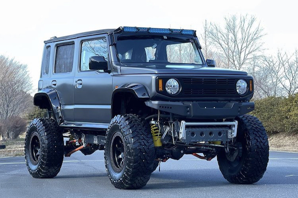 車迷等不及了！自己 DIY 打造 Suzuki Jimny 五門車亮相