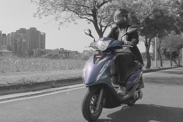 有 Keyless、ABS 與智慧儀表板！主打通勤族 125 機車 2 月搶市