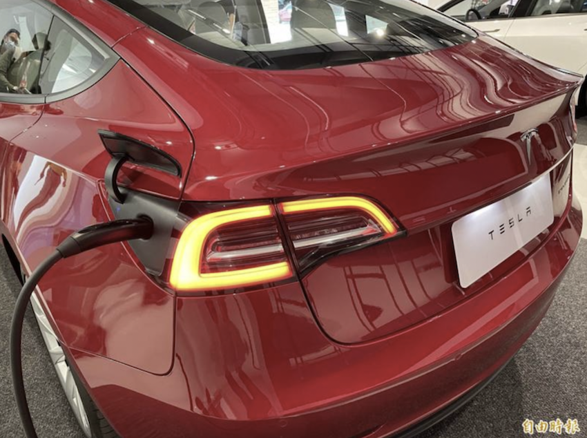 儘管電動車發展神速，近 4 成美國民眾還是偏好汽油車。（本報資料照）