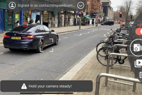 手機直接化身測速槍！國外測速 APP 引車迷撻伐