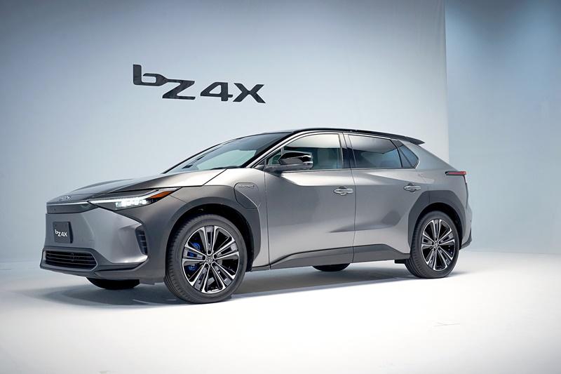 今年才推出的Toyota bZ4X電動休旅，7月受到停工影響暫停生產。