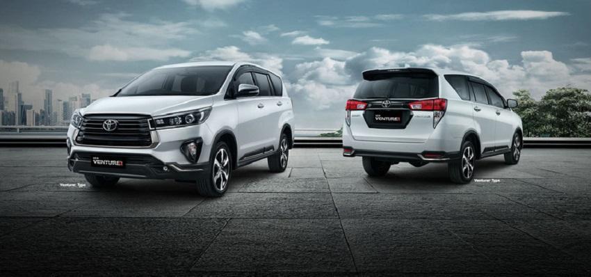 Toyota 在 2020 年推出 Innova 小改款，外觀與內裝都更新。