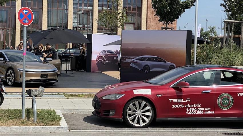 把 Tesla Model S 開超過 160 萬公里的 Von Gemmingen,改去訂了一輛 Lucid Air。