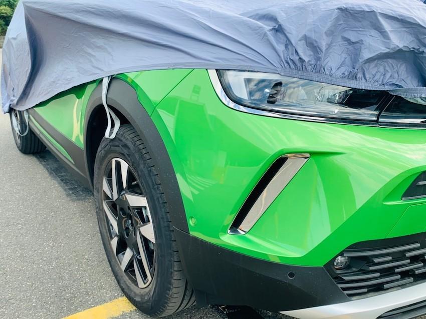 由讀者提供的照片，經比對後極有可能就是 Opel Mokka。