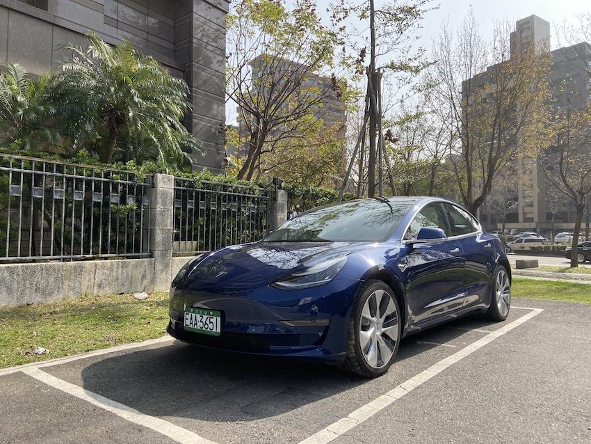 台灣今年豪華車款銷售冠軍真要換人？Lexus NX 落後逾千輛暫居第二