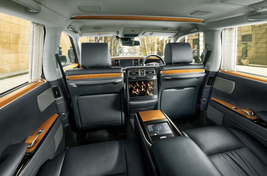 Toyota Century 不僅是天皇御用坐駕，還被譽為「日本勞斯萊斯」。