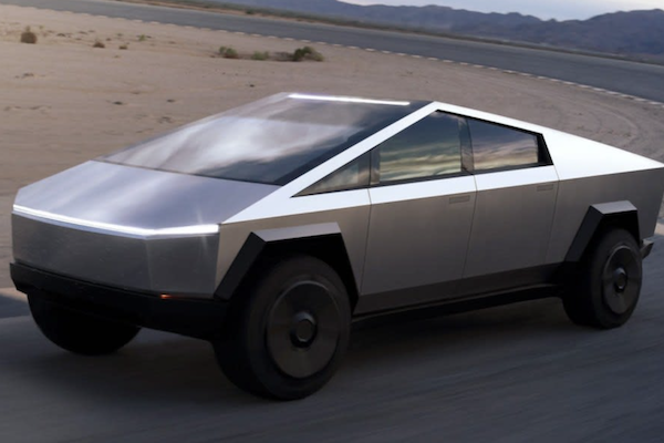 Tesla 電動皮卡 Cybertruck 明年開始生產！馬斯克發推特曝一大亮點