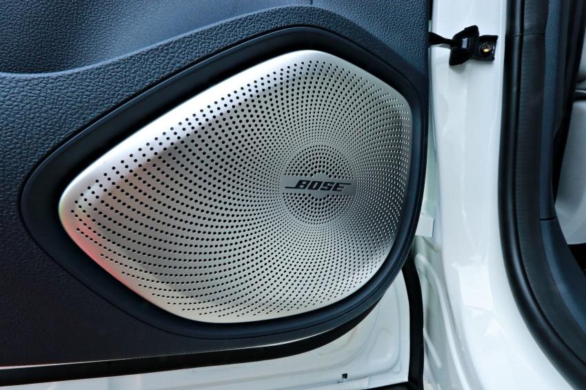 車室導入 BOSE 劇院級環艙音響，提供更好的視聽饗宴。