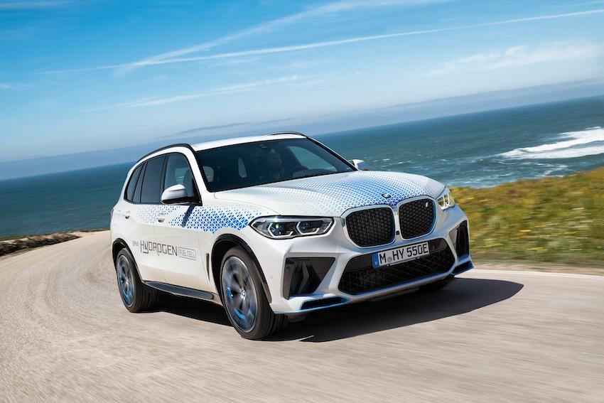 BMW 年底將量產 iX5，採氫燃料電池。