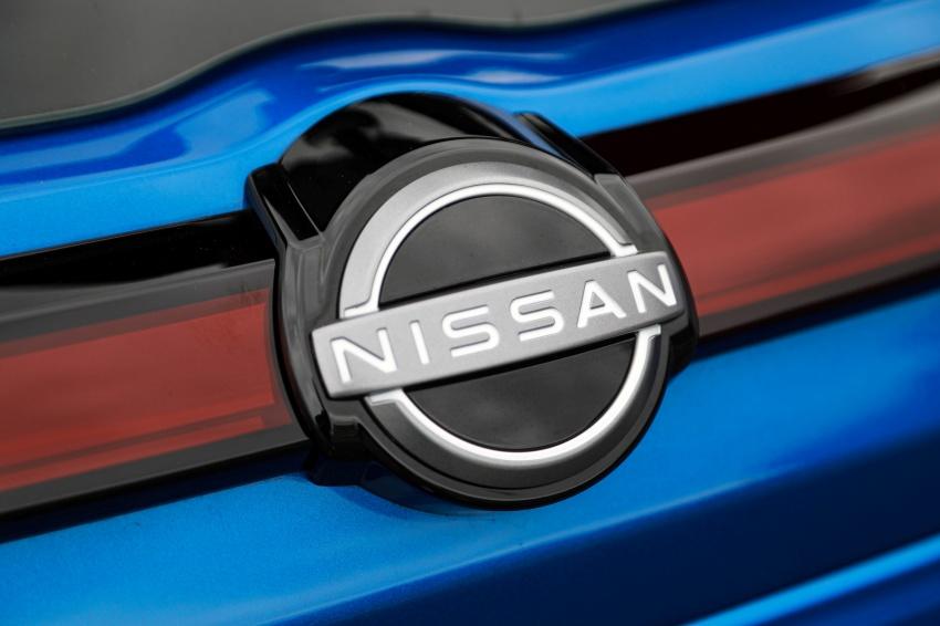 國內首次導入 NISSAN 全新廠徽，採用平面且更簡潔的設計。