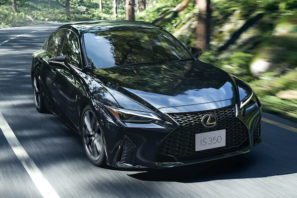 外媒掌握情報：Lexus IS 大改款最快今年揭曉！旅行車版本可望回歸 - 自由電子報汽車頻道