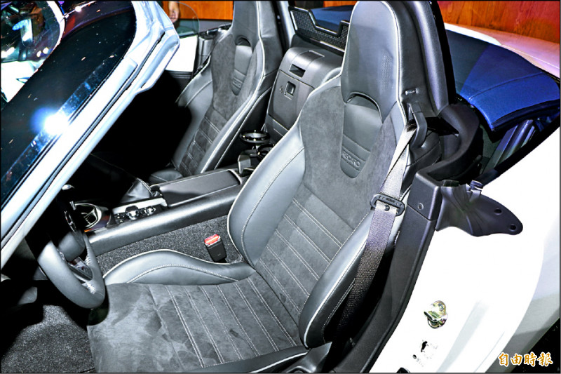 MX-5 RS導入Recaro座椅，質感升級。（記者蘇銘翰攝）