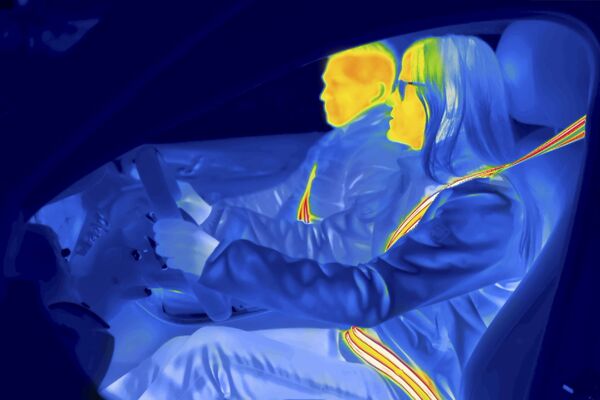 不僅保暖還可增加 15％續航里程！德國大廠 ZF 推出電動車加熱安全帶