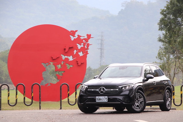 （影片）更精緻的科技豪華休旅 賓士 GLC 300 4Matic 試駕