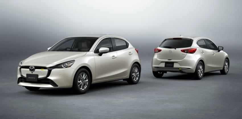 Mazda 2 日規旗艦車型可選淡金色車型。