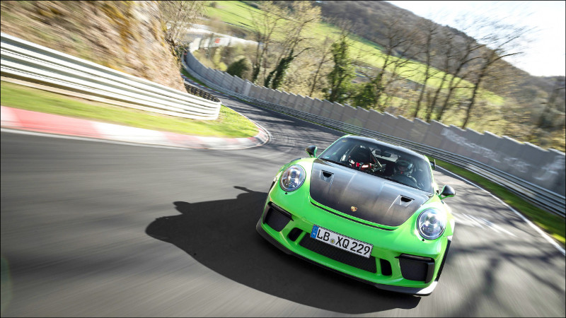 2018年3月Porsche 911 GT3 RS才舉行全球首發，4月就下紐北賽道證明實力。
