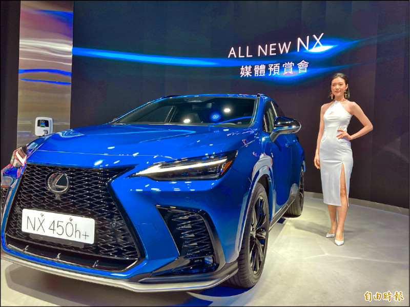 Lexus NX在2月大量交車，領牌銷售量超越國產休旅。（記者陳英傑攝）