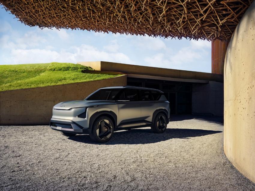 Kia 發表全新 EV5 概念車，預計今年 11 月量產。