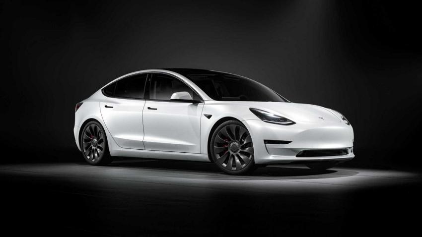 Tesla 執行長 Elon Musk 指出，很樂意透過犧牲獲利來追求更多的車輛銷售數量。