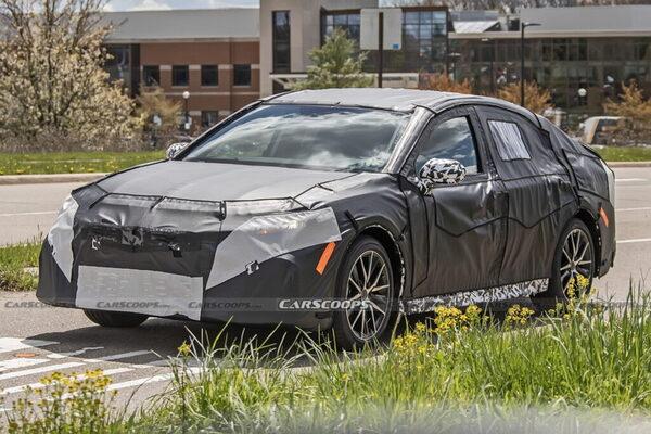 “New Generation Toyota Camry to Debut at Los Angeles Auto Show 2021: Spy Photos and Details”