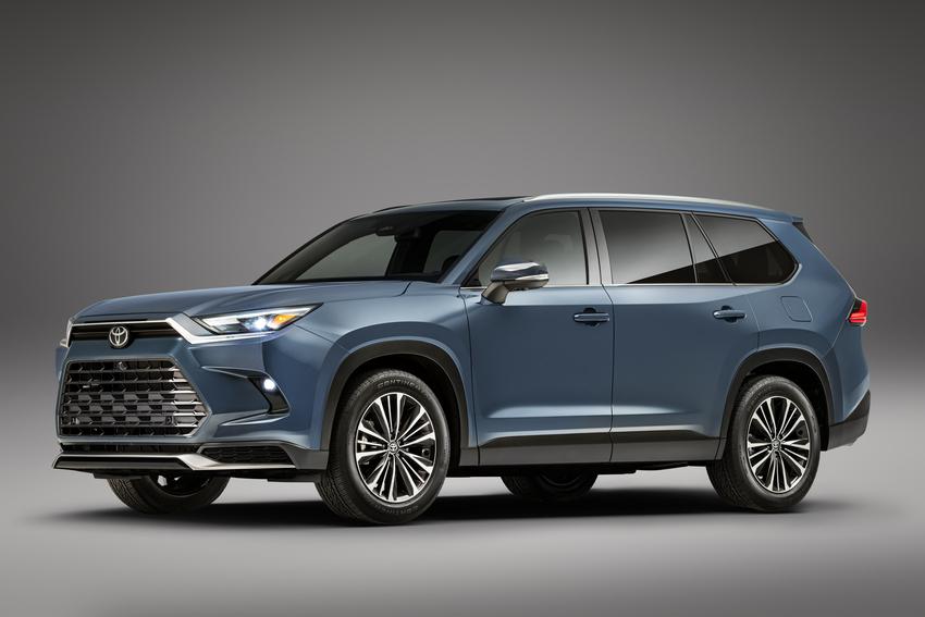 Toyota Grand Highlander。